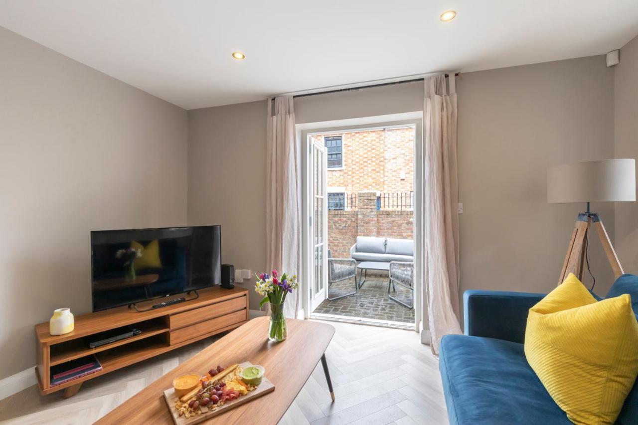 Elliot Oliver - 2 Bedroom Garden Apartment With Parking Челтнъм Екстериор снимка